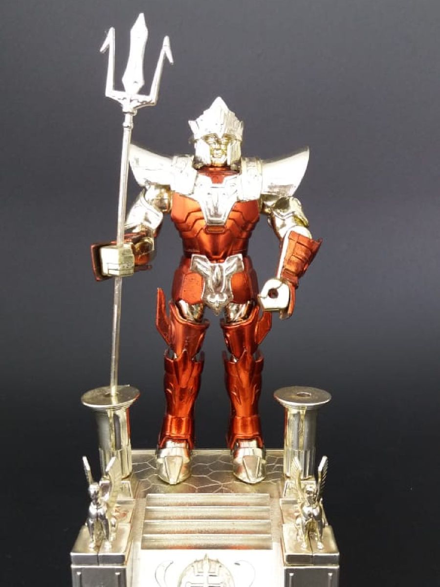 Boneco Original Cavaleiros do Zodíaco Poseidon Completo Brinquedo Bandai Usado 53519467 enjoei