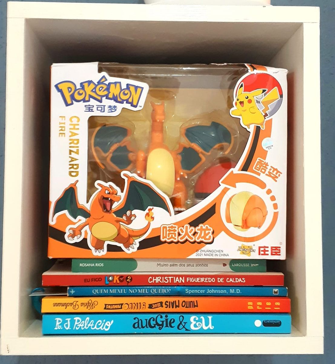 Brinquedo Peão Kit Com 2 Pokemon Pikachu E Eevee + Pokebola