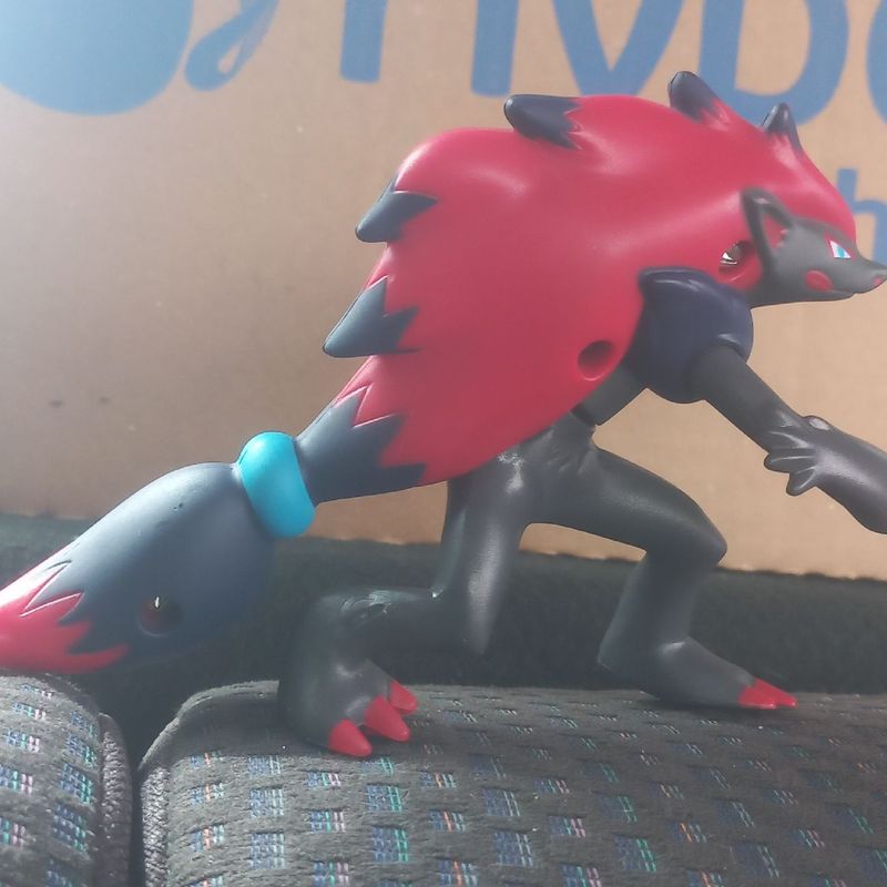 Brinquedo Do Pokemon Do Zoroark