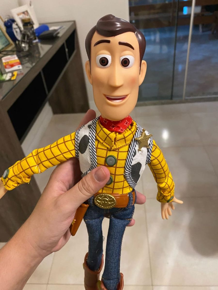 Boneco Toy Story Woody Fala Amigo Do Buzz Jessie Slinky Barbie Zurg Wheezy Mineiro Rex Chatter