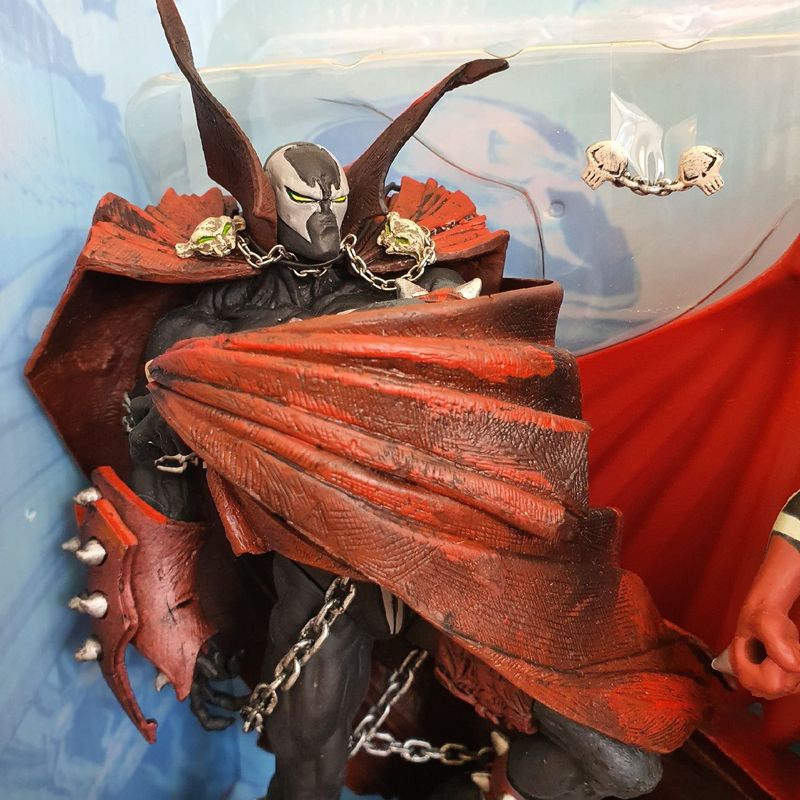 Bonecos The Evolution One e Spawn V 2000 (Mcfarlane Collectors
