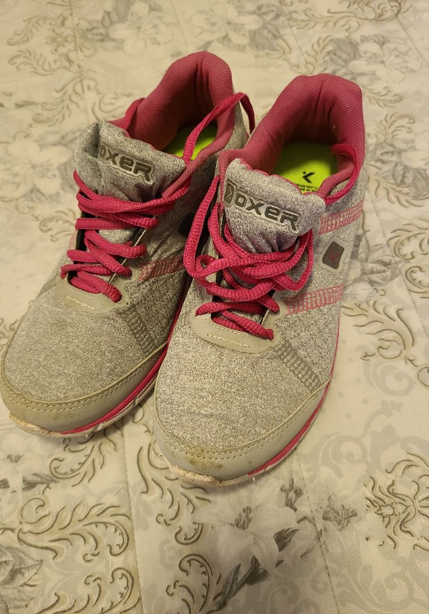 Bonito Tênis Feminino Tênis Feminino Oxer Usado 87615394