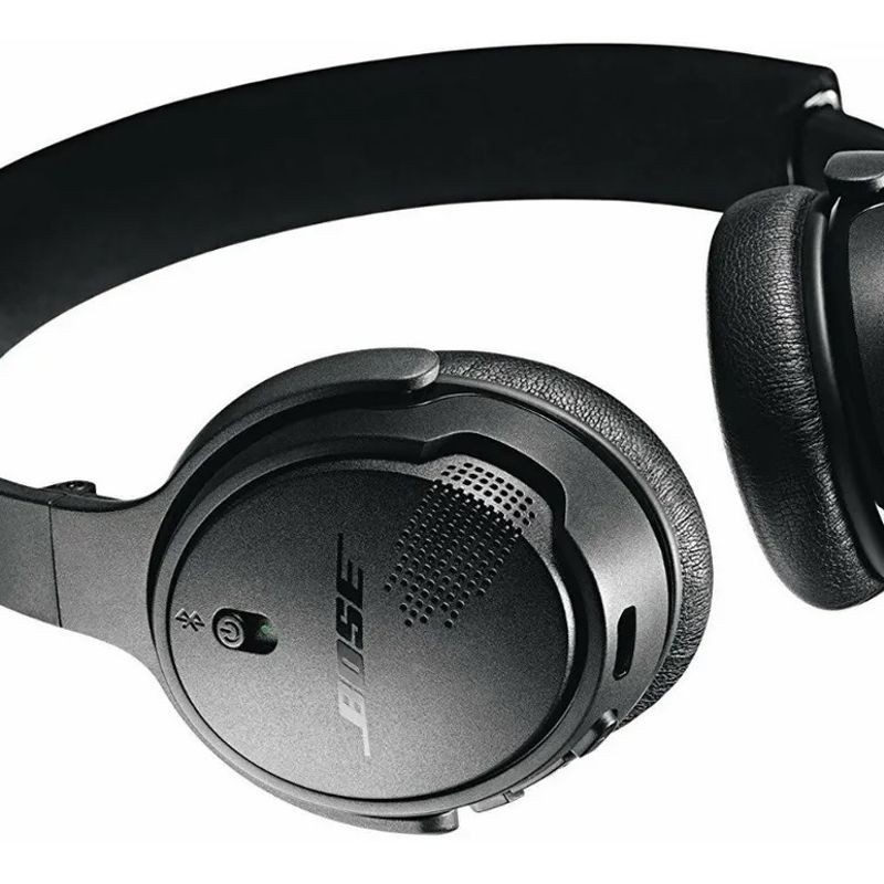 Bose Headphones sold Bluetooth