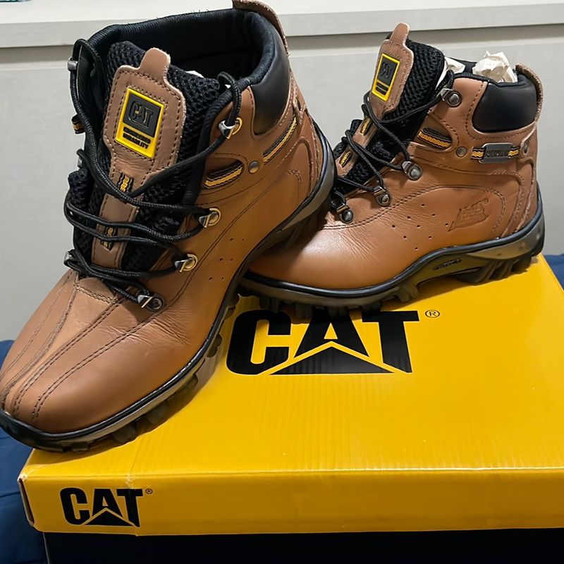 Bota Caterpillar Impermeável Couro | Bota Feminina Cater Nunca Usado  74584460 | enjoei