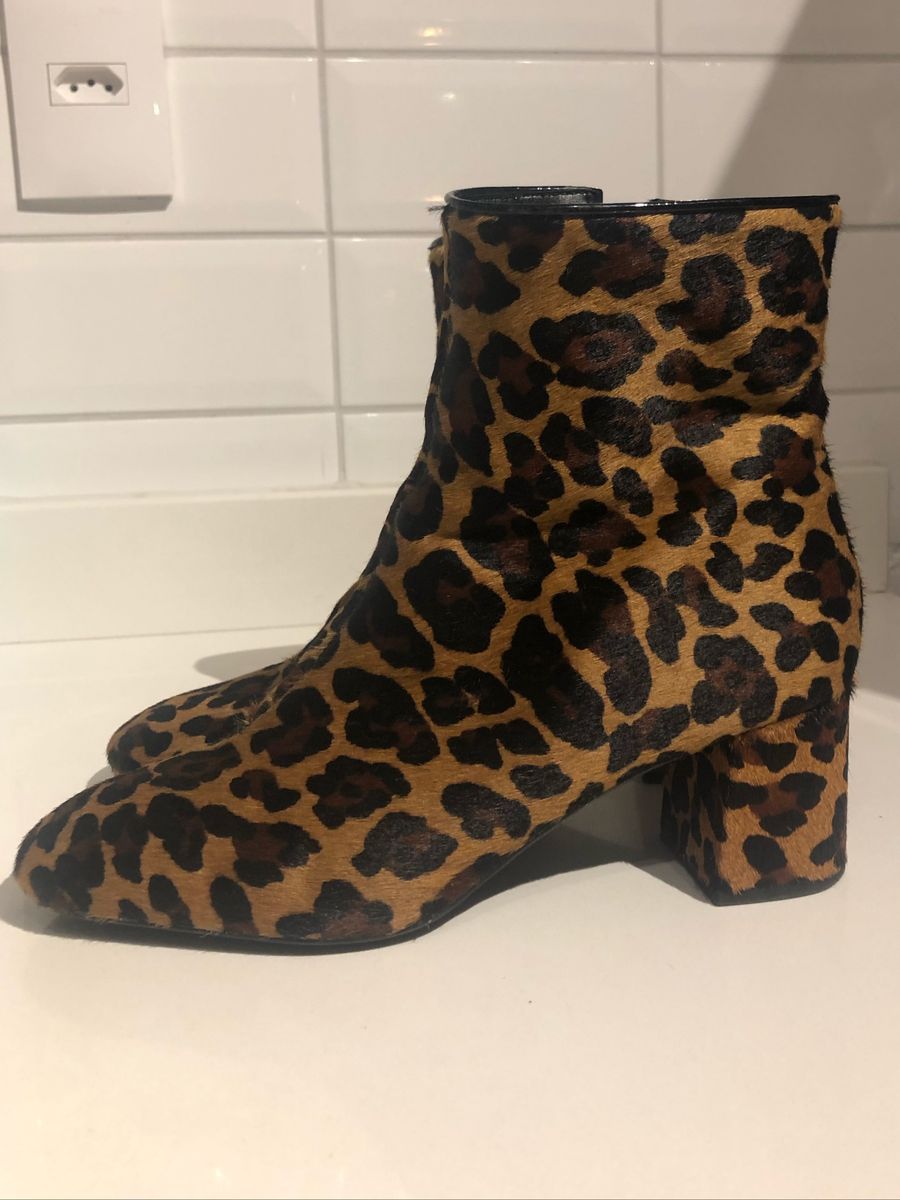 bota animal print arezzo