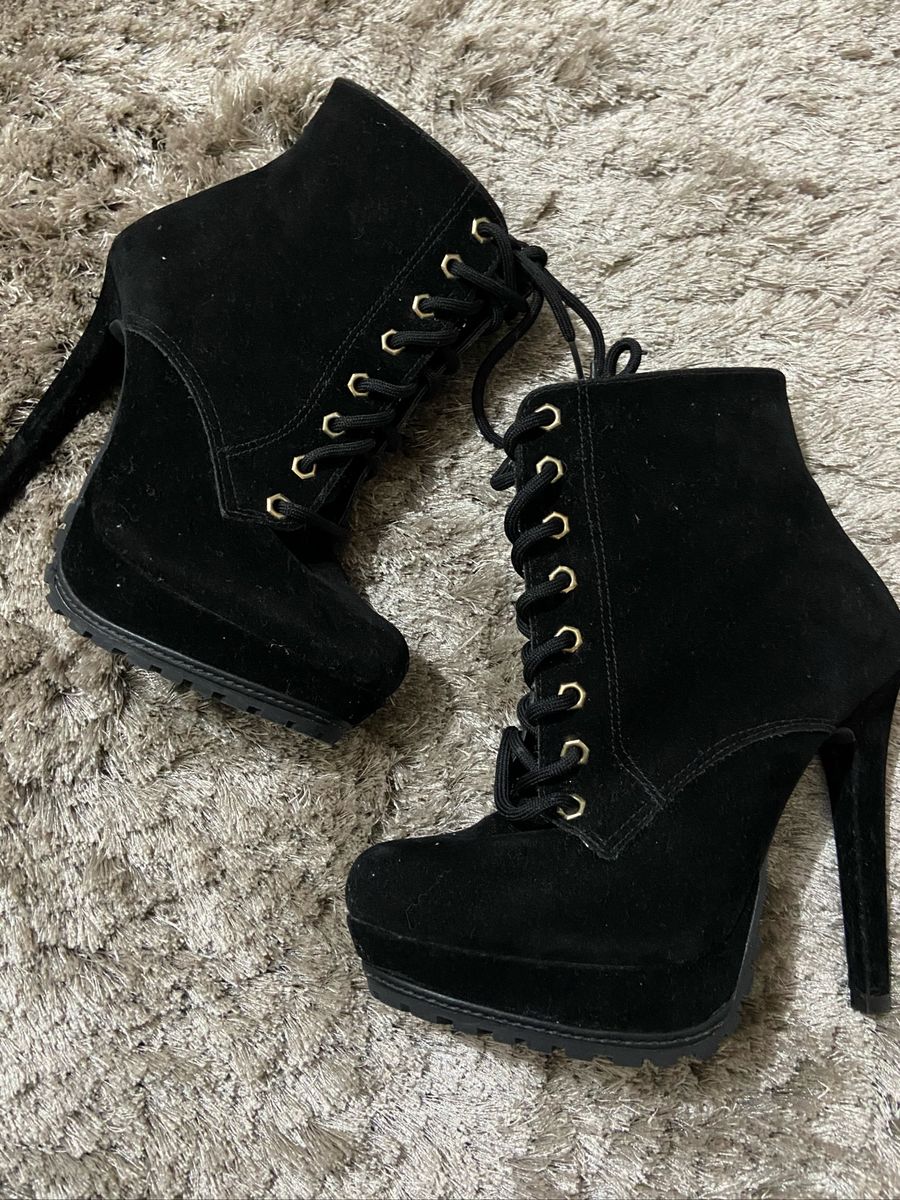 bota ankle boot salto fino