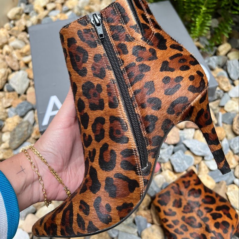 Bota Arezzo Animal Print Onça Couro Inverno 2023 Bota Feminina