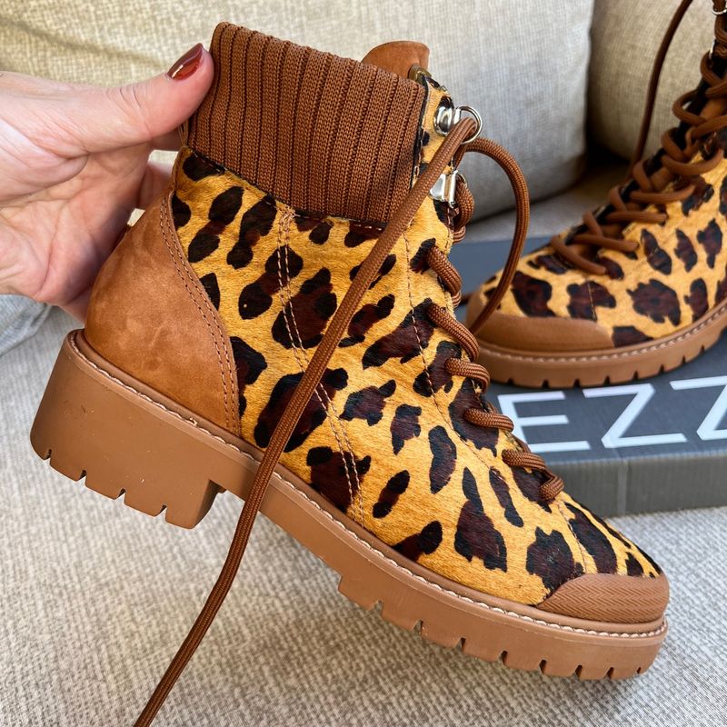 Bota Arezzo Animal Print On a Pelos Desejo Coturno Esgotada No Site Bota Feminina Arezzo Nunca Usado 88638677 enjoei