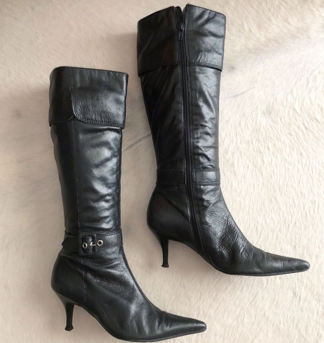 bota arezzo bico fino