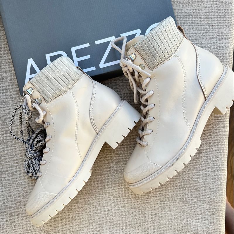 Bota Arezzo Coturno Off White Tratorado Desejo Esgotado No Site