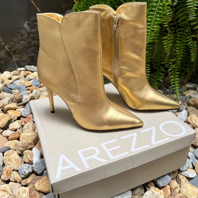 Bota Arezzo Dourada Salto Fino Bico Fino Couro Inverno 2023 Metalizada Desejo Bota Feminina Arezzo Nunca Usado 84860490 enjoei