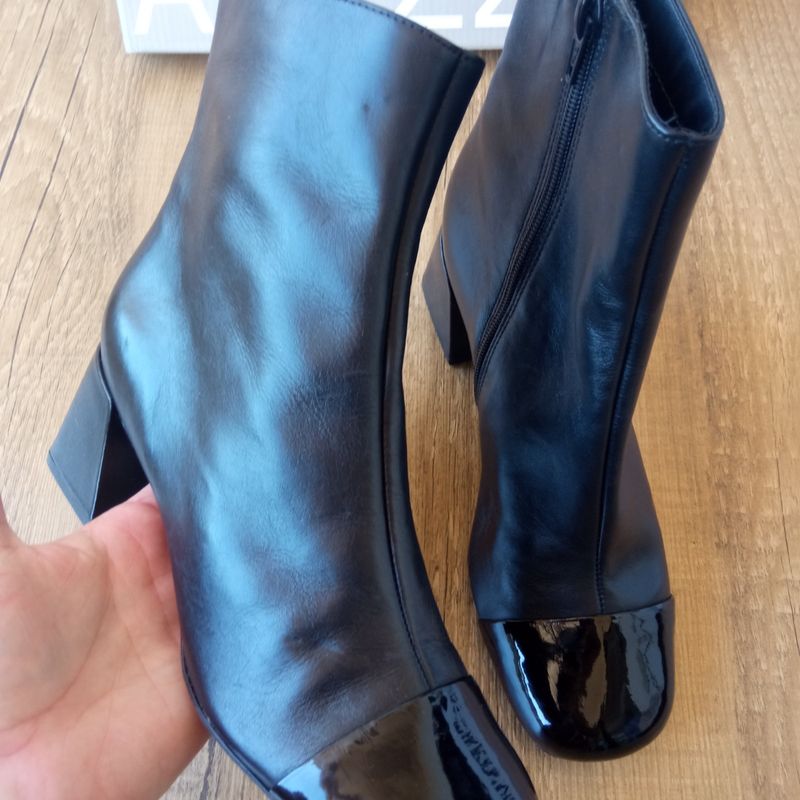 Bota Arezzo Original Preta Couro Cano Curto Cap Toe Ponta Verniz