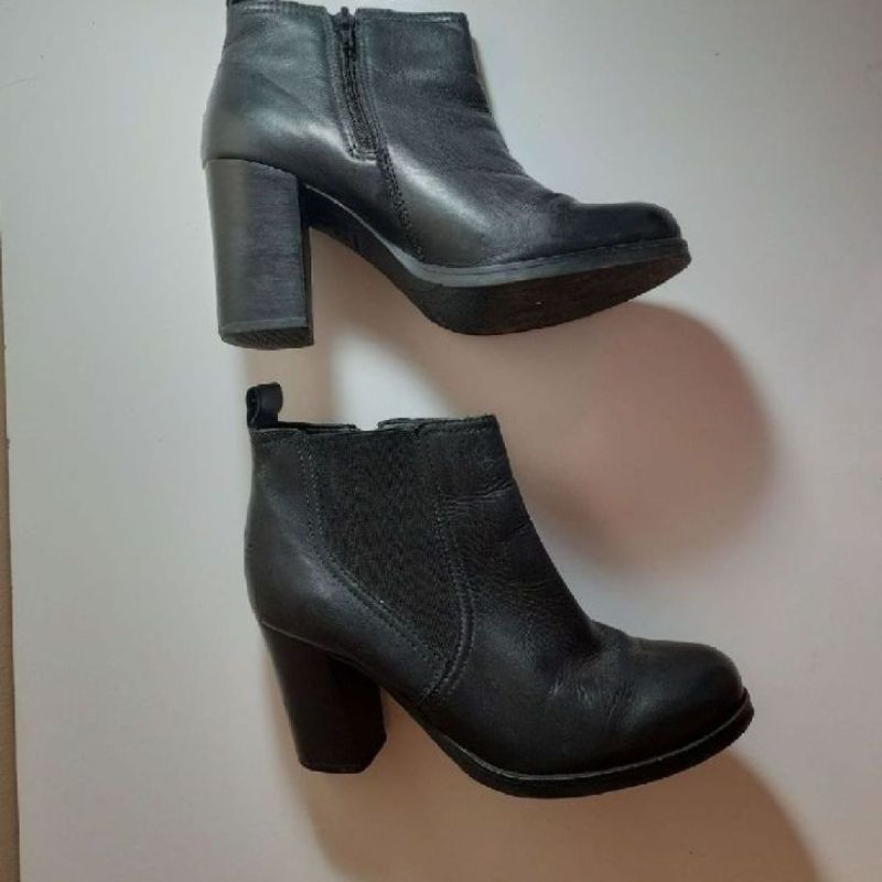 Bota best sale tricot arezzo