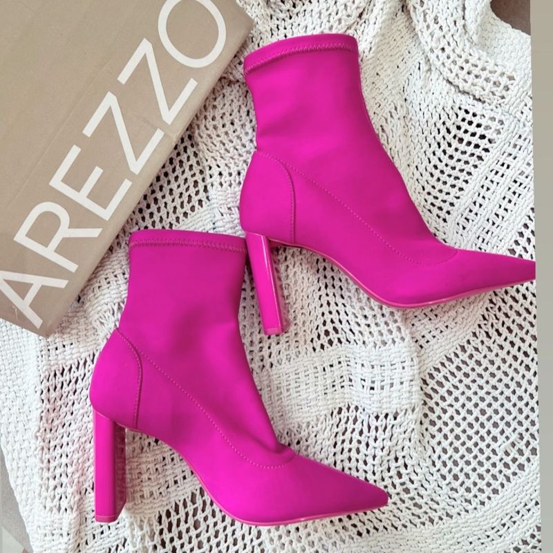 Bota Arezzo Rosa Pink Meia Neopreme Tecido Salto Barra Desejo Esgotada No Site Barbie Barbiecore Bota Feminina Arezzo Nunca Usado 87325569 enjoei