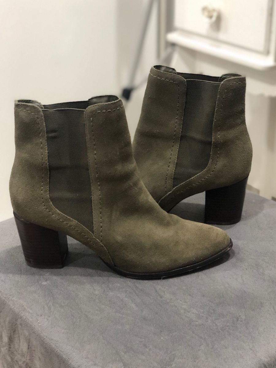 bota verde militar arezzo