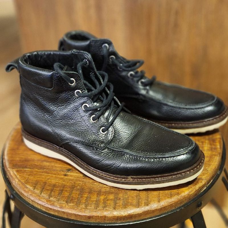 Bota cap toe store masculina