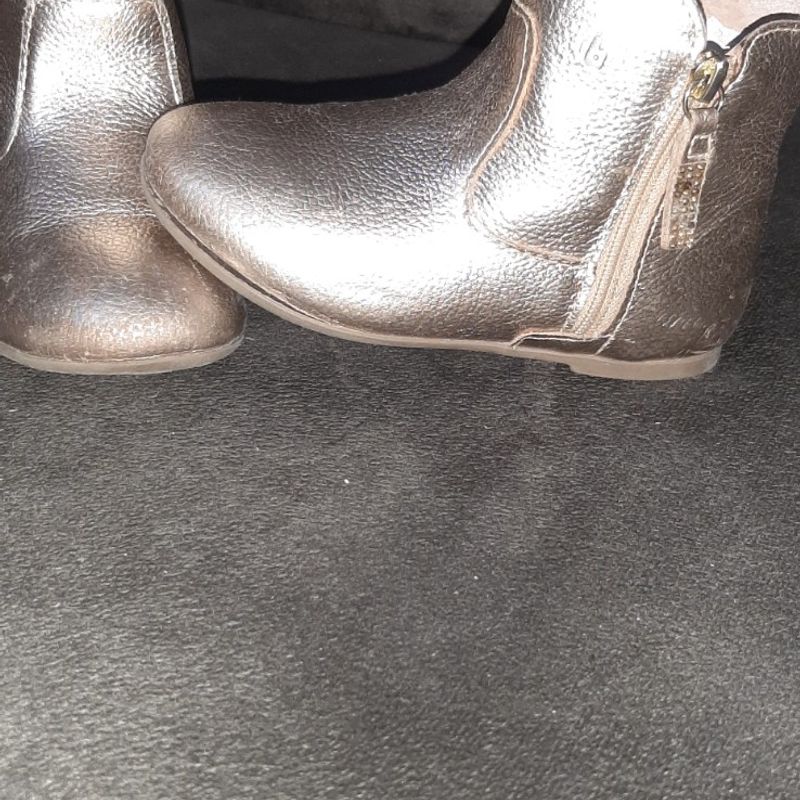 Bota Bibi Dourada Cal ado Infantil para Meninas Bibi Usado