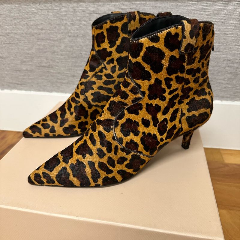 Bota Bico Fino Baixa de Onça Arezzo Usado 105159018 enjoei