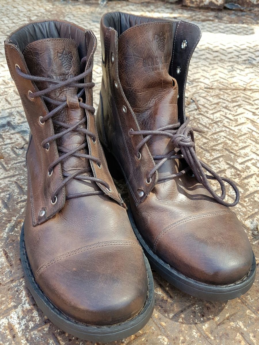 bota black boots