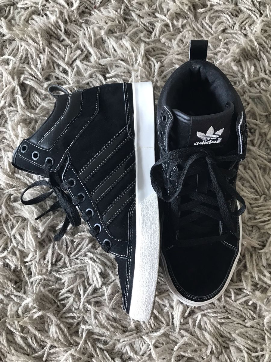 botinha adidas