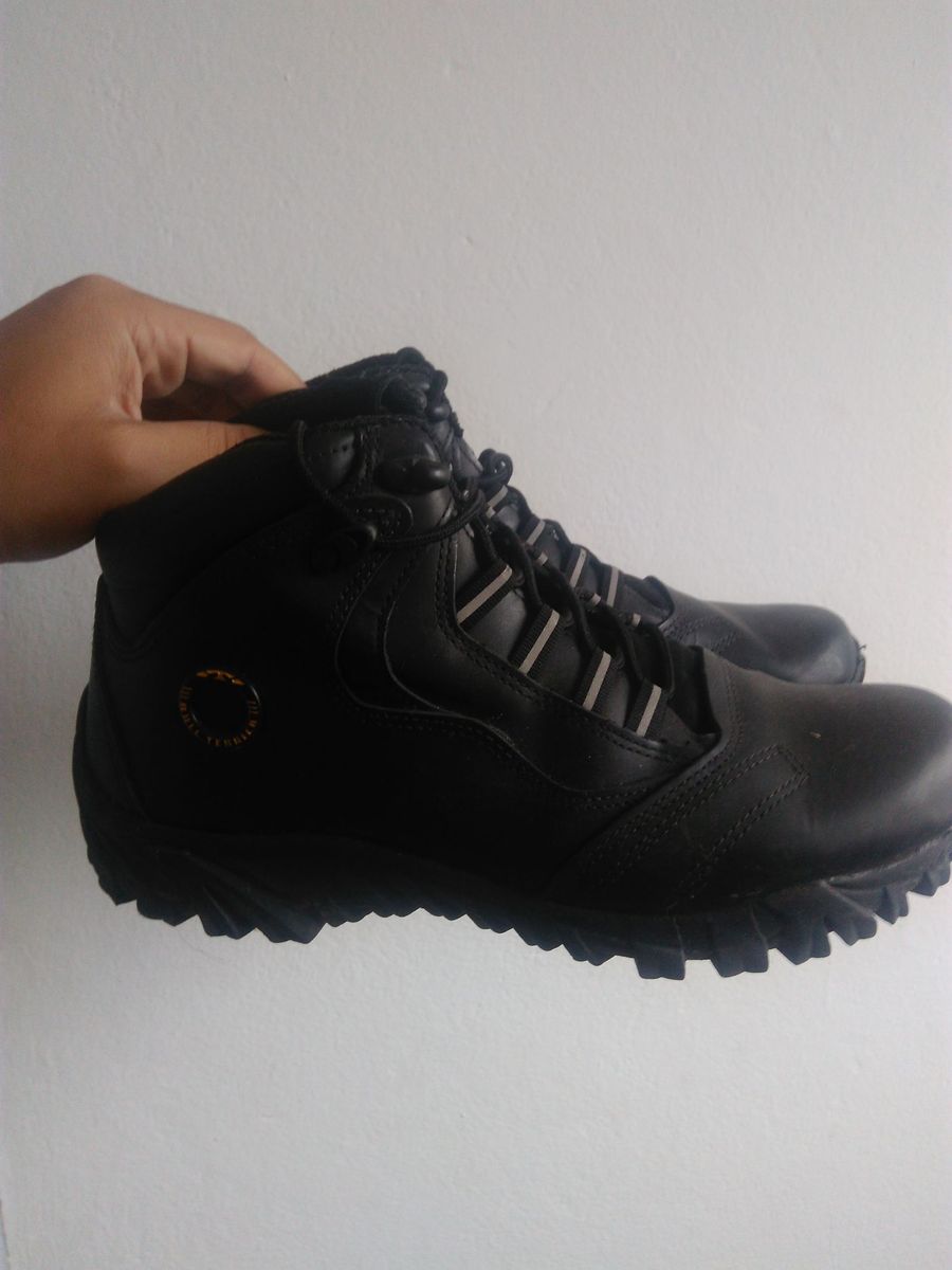 bota bull terrier power grip