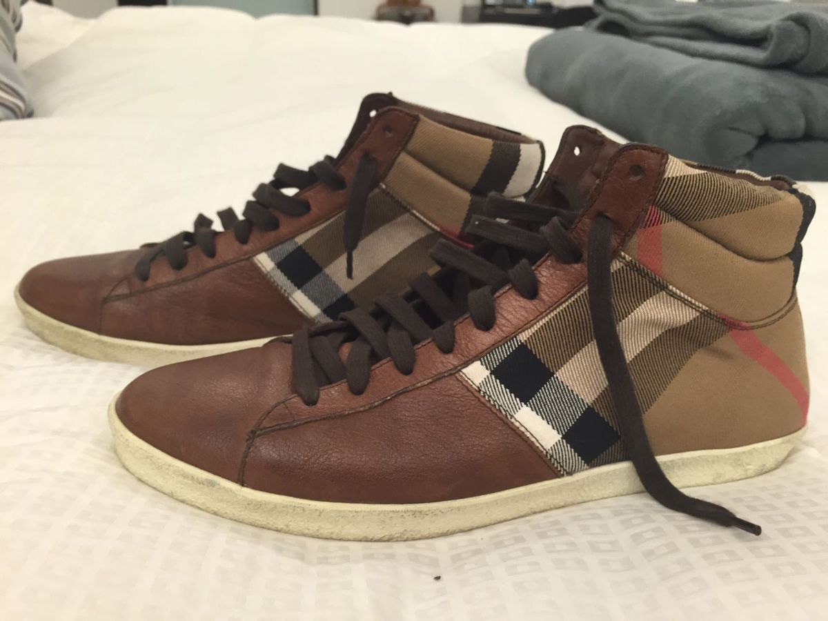 bota burberry masculina