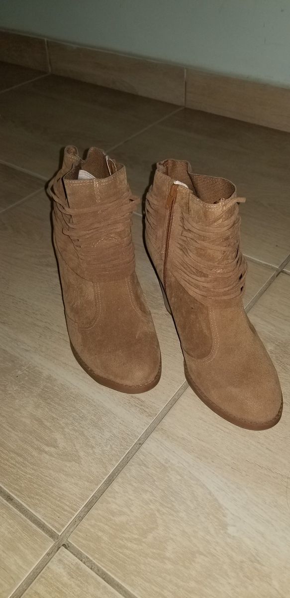 bota moleca tiras
