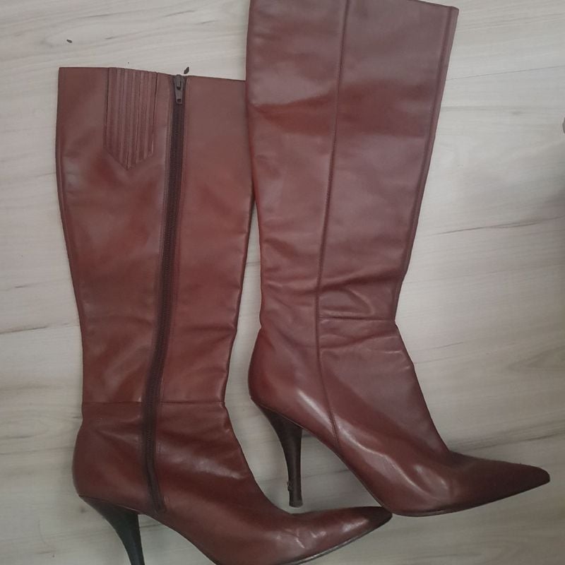 Bota cano hot sale alto marron