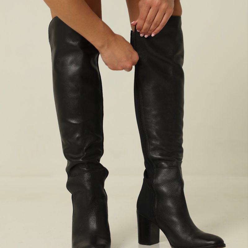 Bota Corello Bota Cano Curto Enjoei Hat With Fur Ball On Top