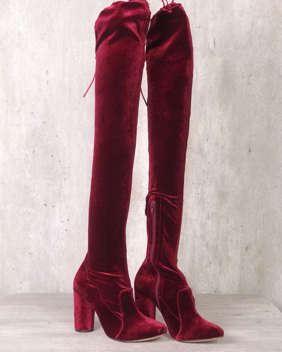 bota veludo vermelha