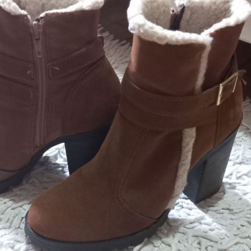 Bota cano curto renata hot sale mello