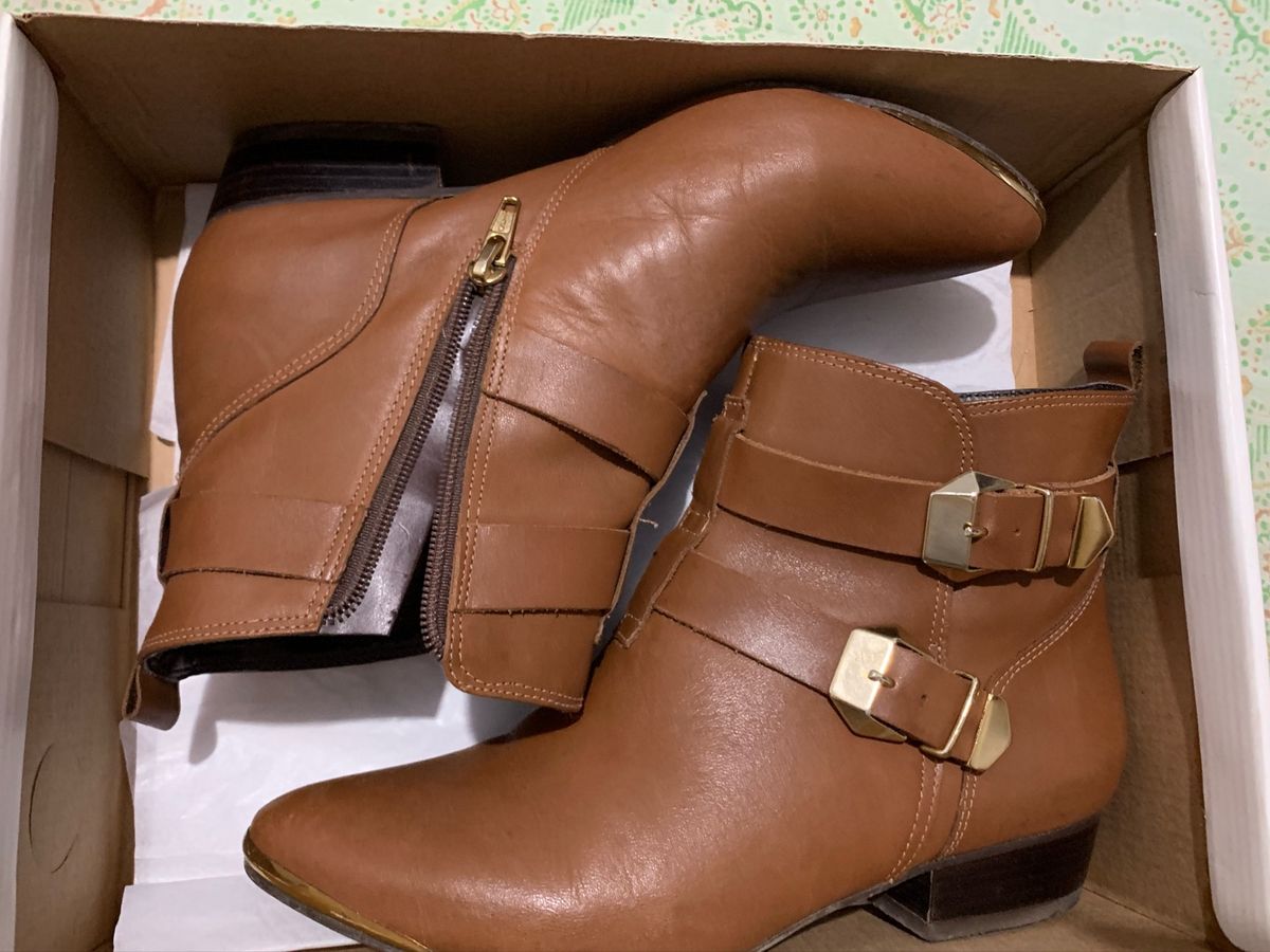 bota vizzano cano curto caramelo