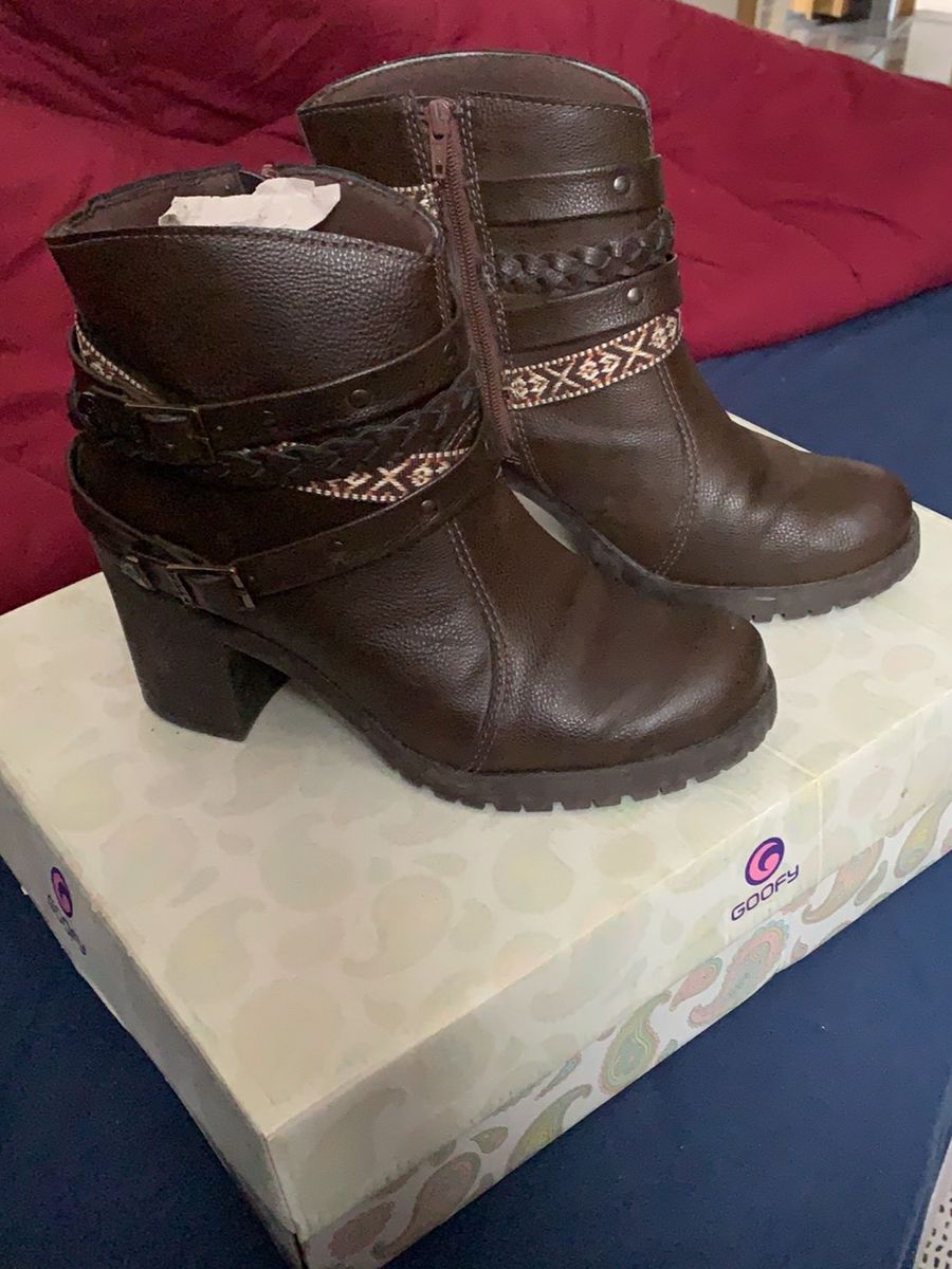 bota goofy cano curto