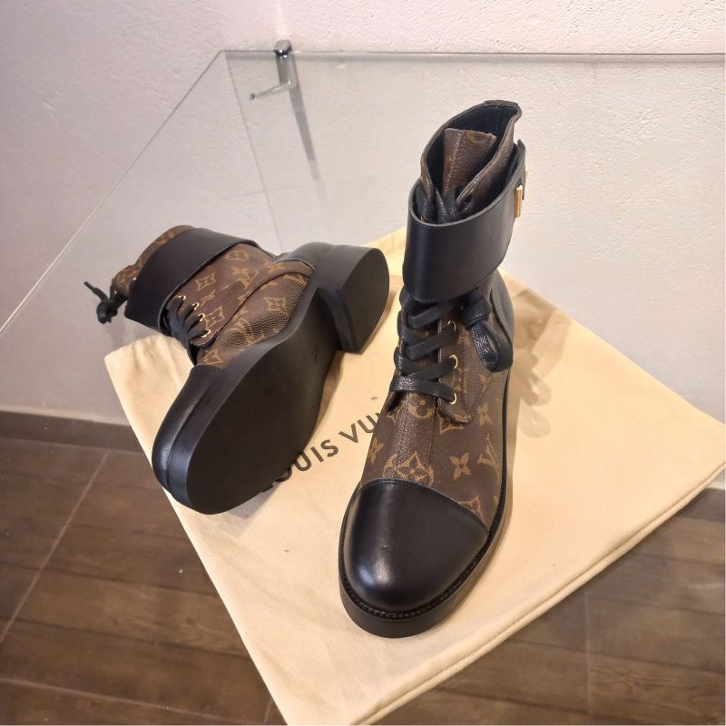 Bota cano store curto louis vuitton