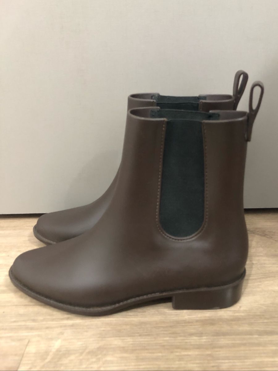 bota cano curto da melissa