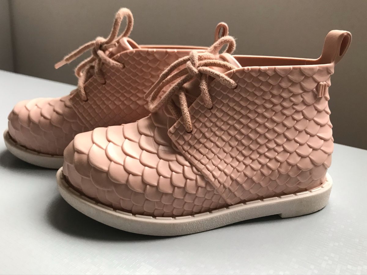 Bota Cano Curto Nude Melissa | Calçado Infantil para Meninas Melissa Usado 47858308 | enjoei