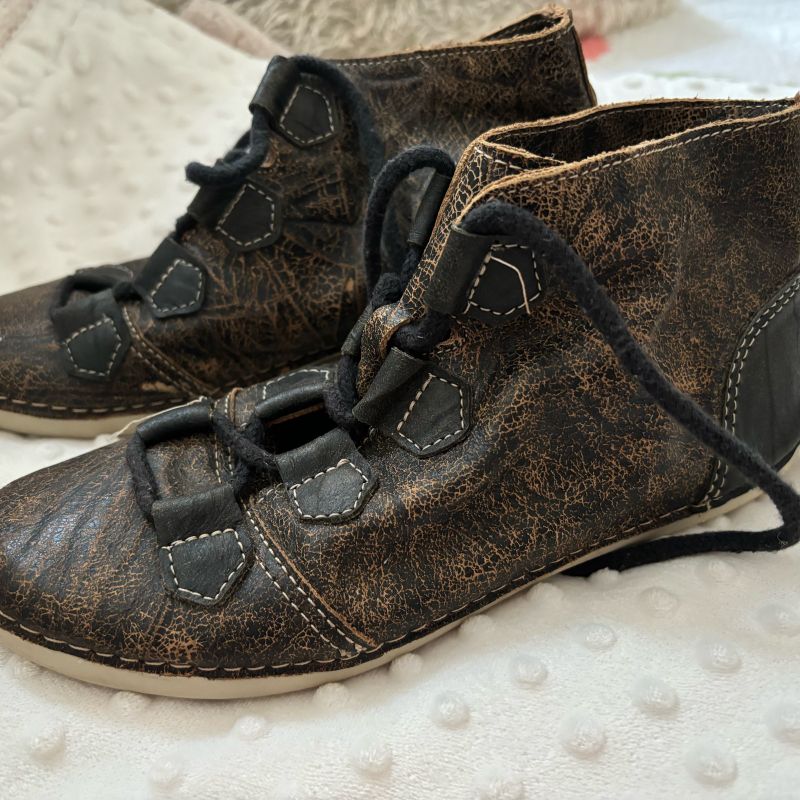 Bota Cano Curto Retrô Vintage em Couro Legítimo Andacco Usado