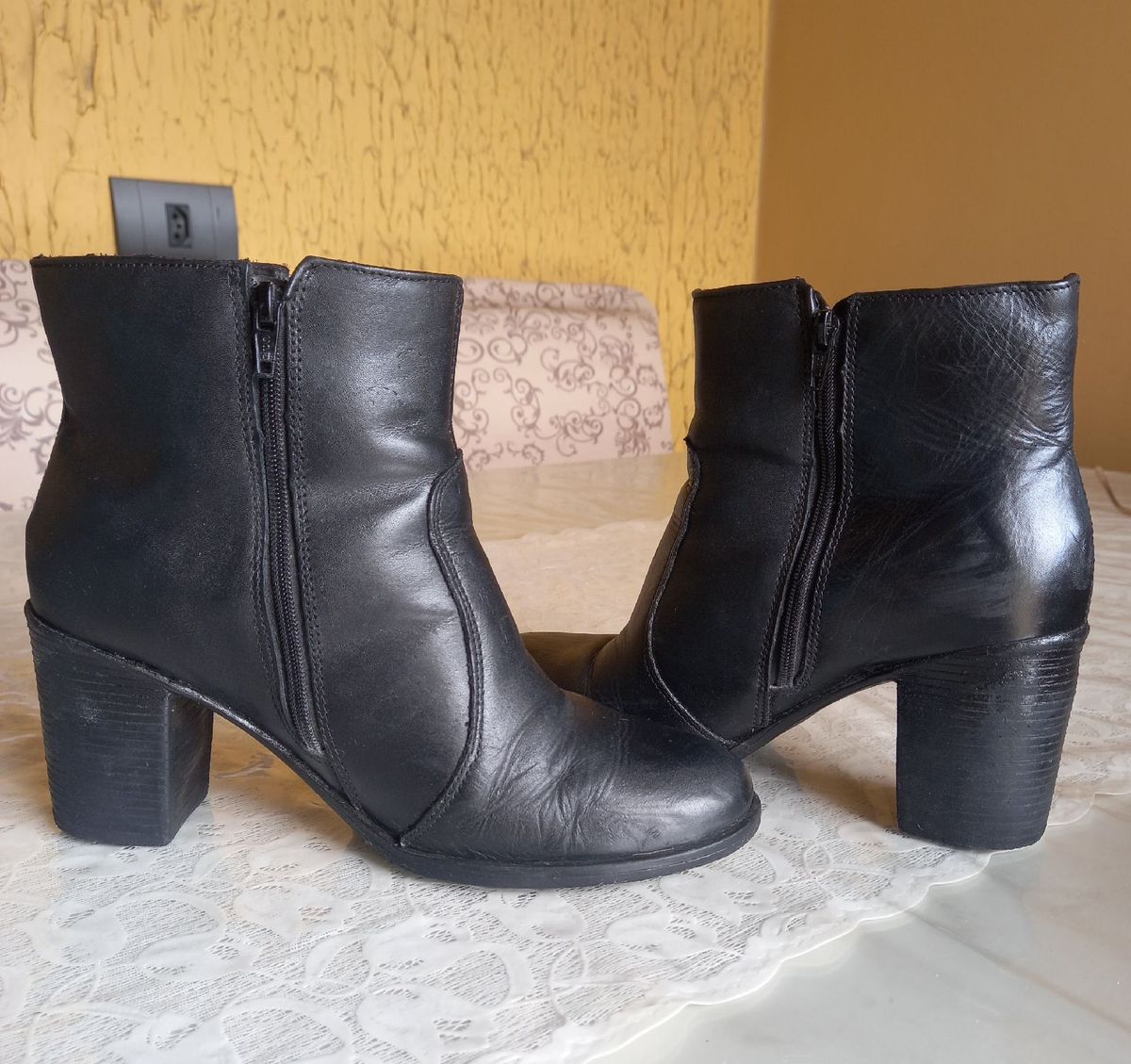 Botas cano curto sales salto grosso 2018