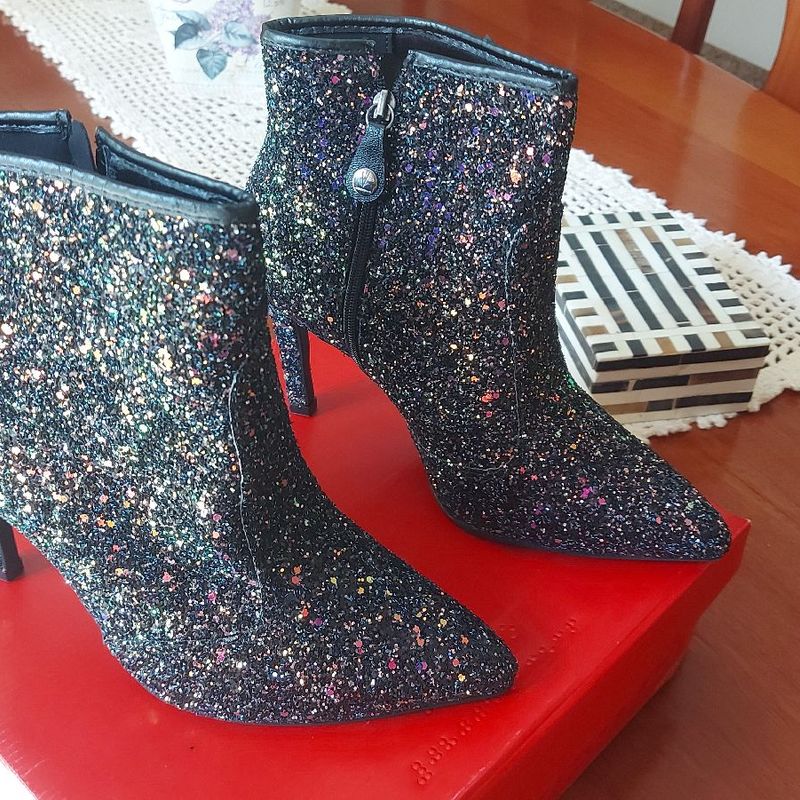 Bota vizzano sale cano curto glitter