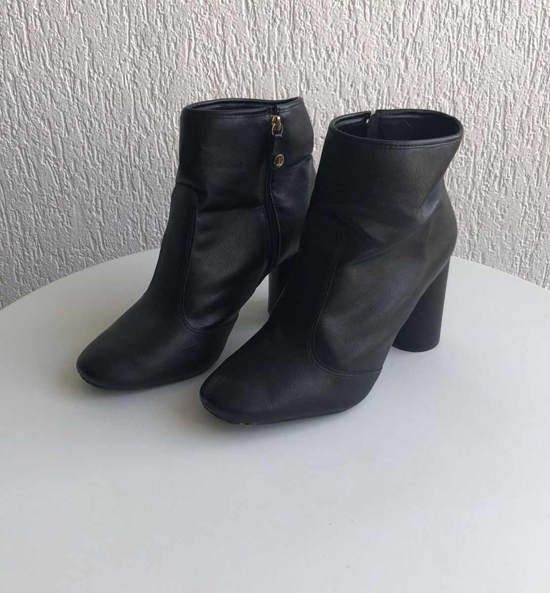 bota feminina cano curto vizzano