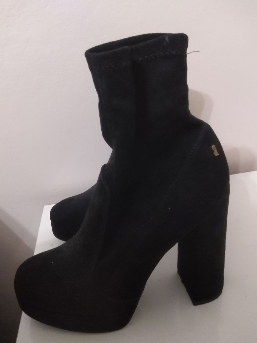 bota cano curto salto grosso santa lolla