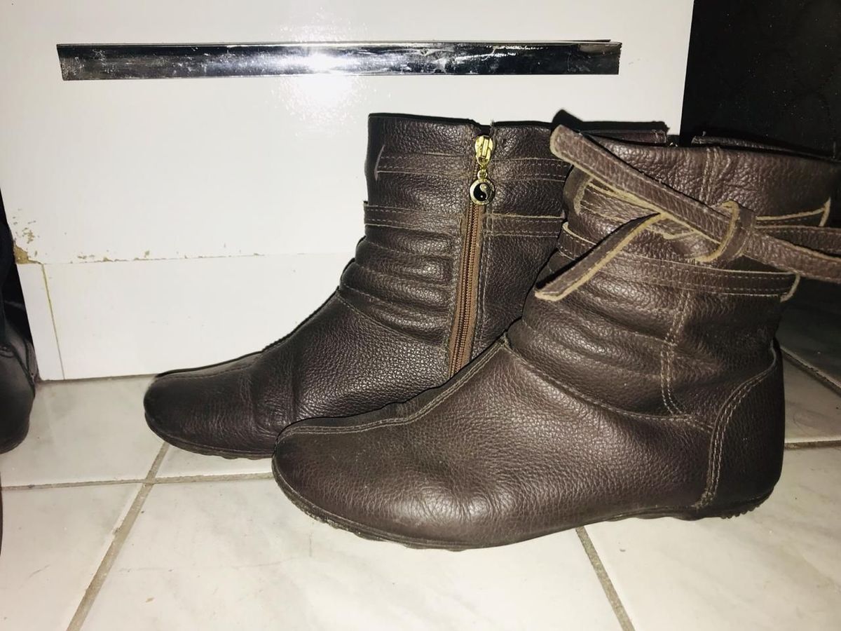 bota masculina com elastico na lateral