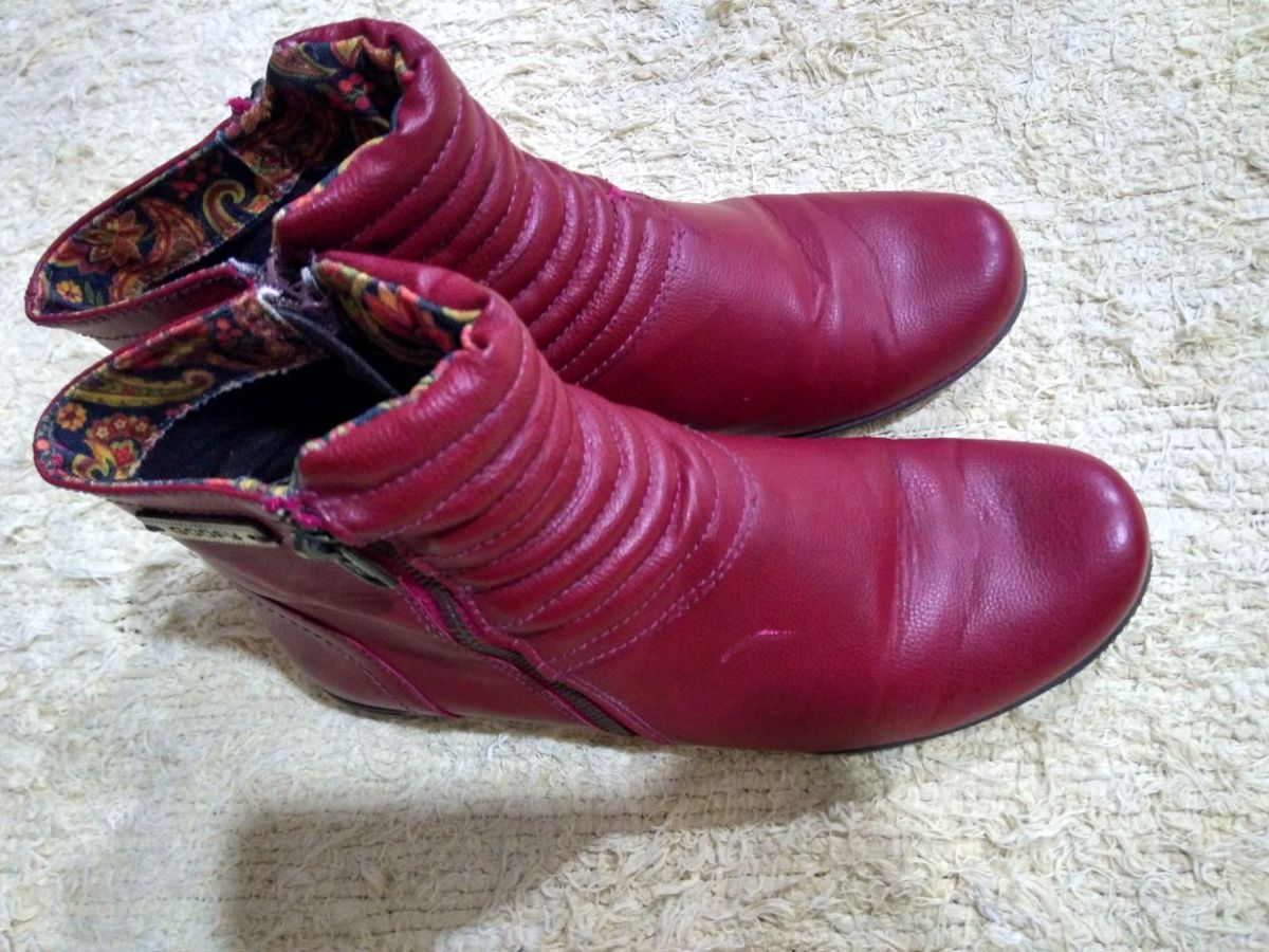 bota goofy cano curto