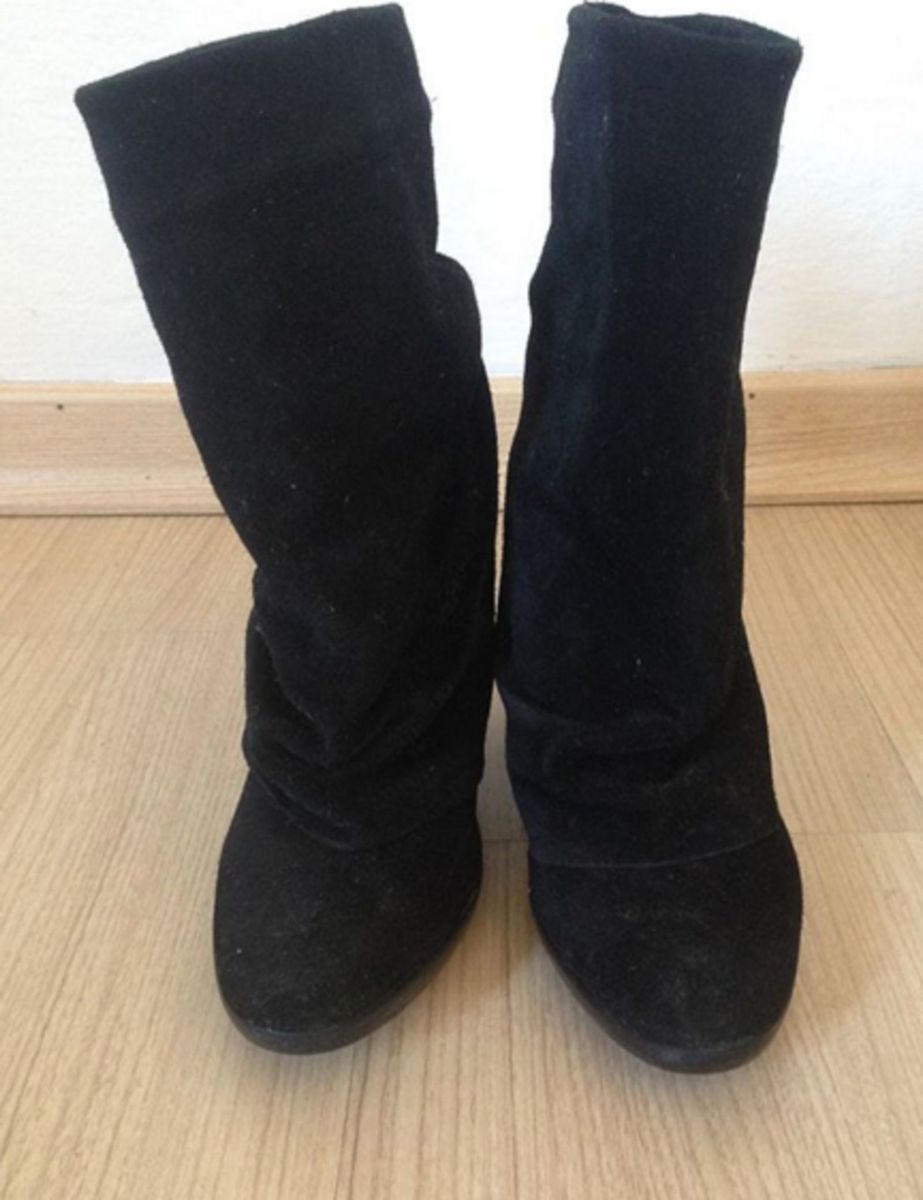botas camurça cano medio