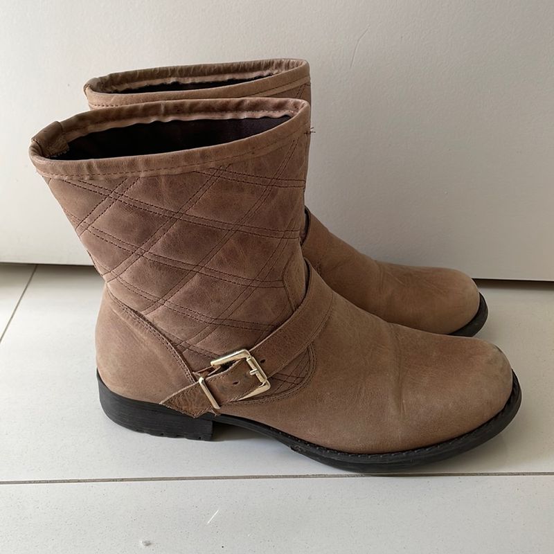 Bota ramarim fivela store caramelo