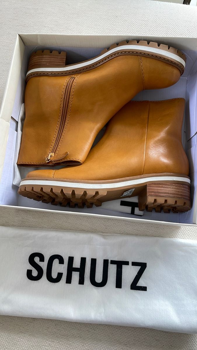 Bota clearance caramelo schutz