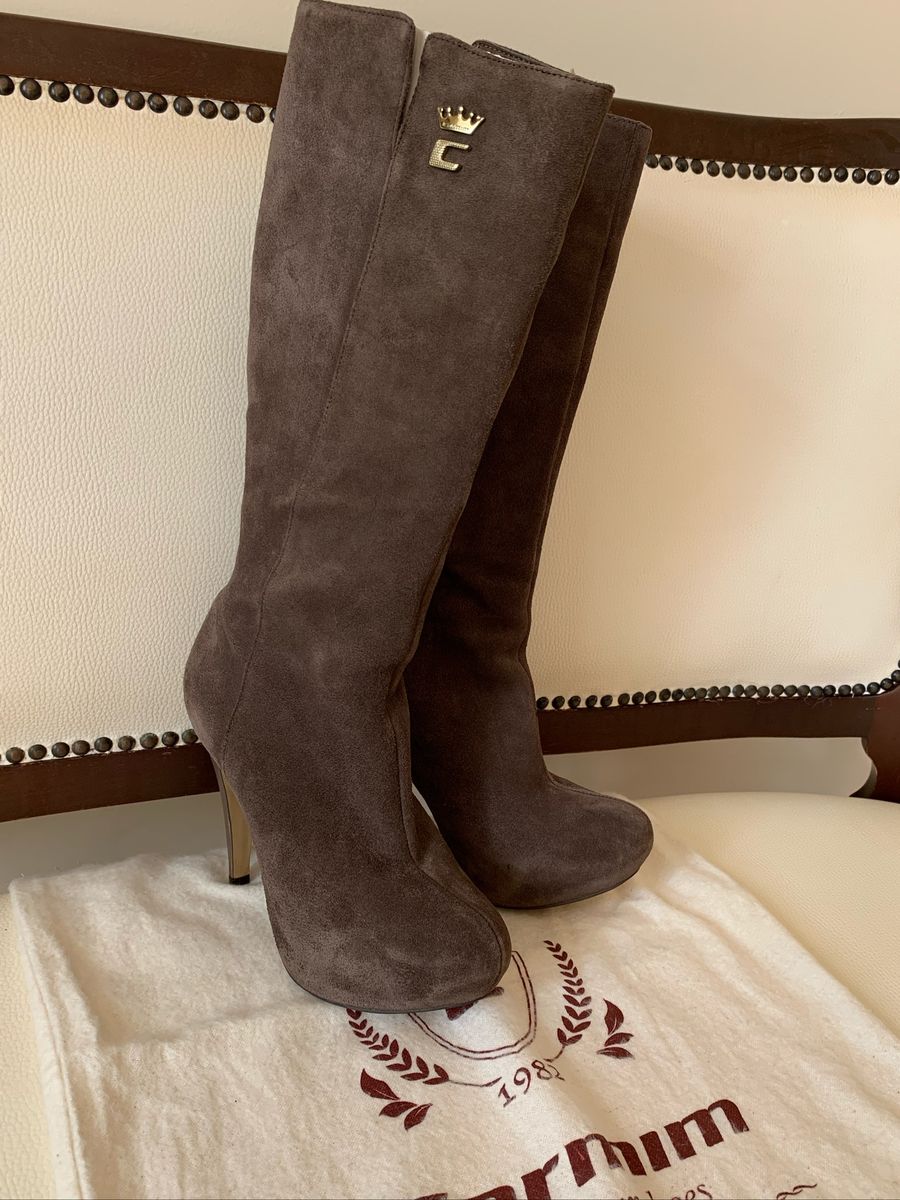 carmim botas