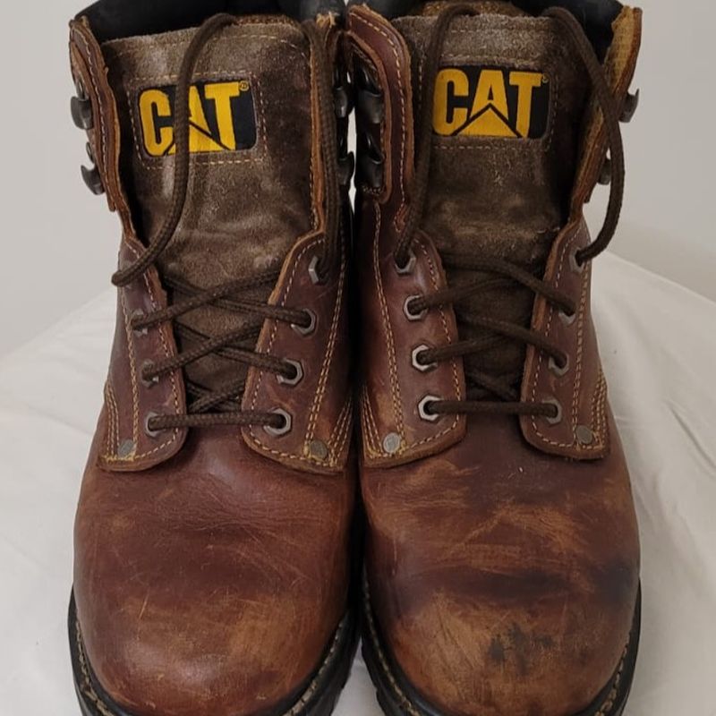 Bota Masculina Caterpillar em Couro Marrom