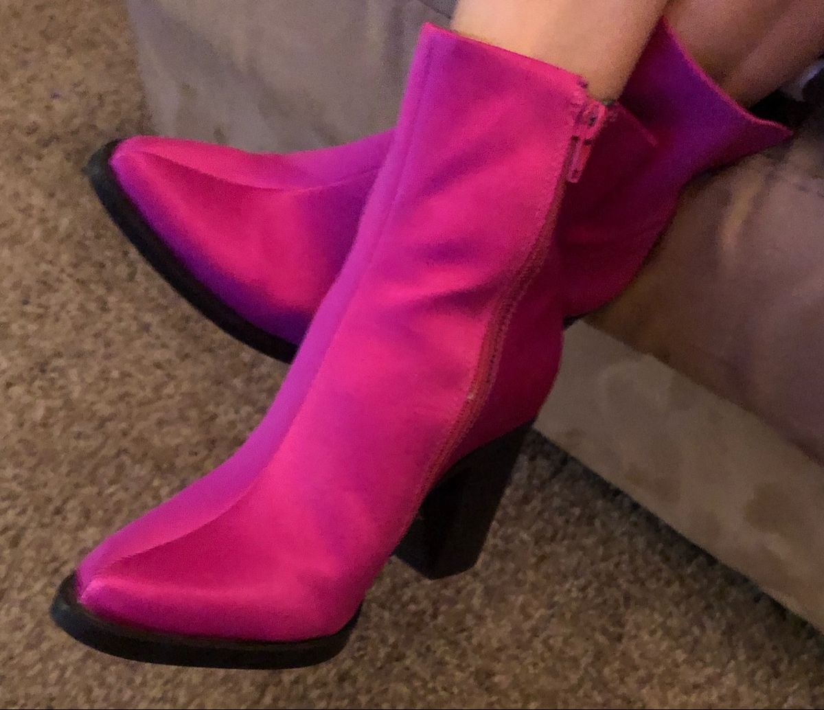 bota pink