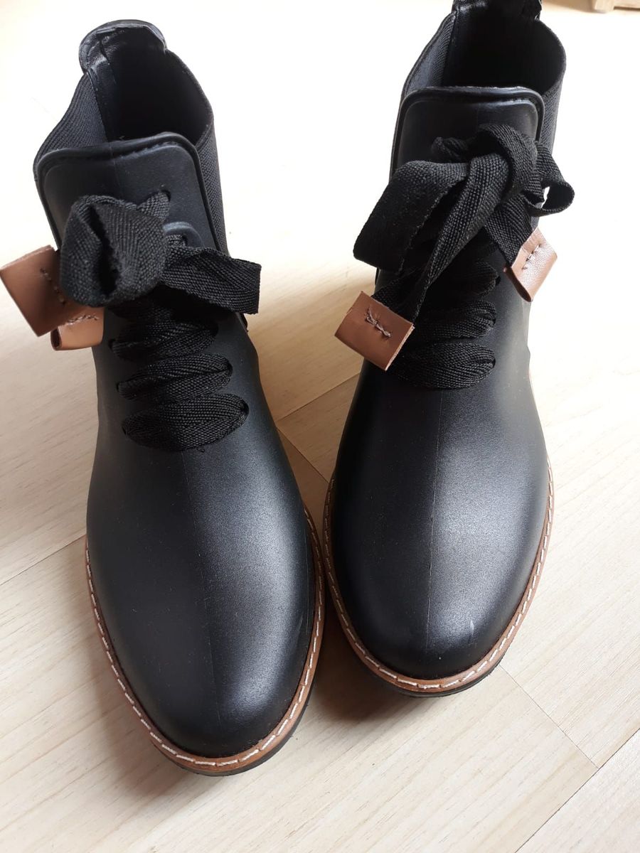 bota chelsea colcci preta